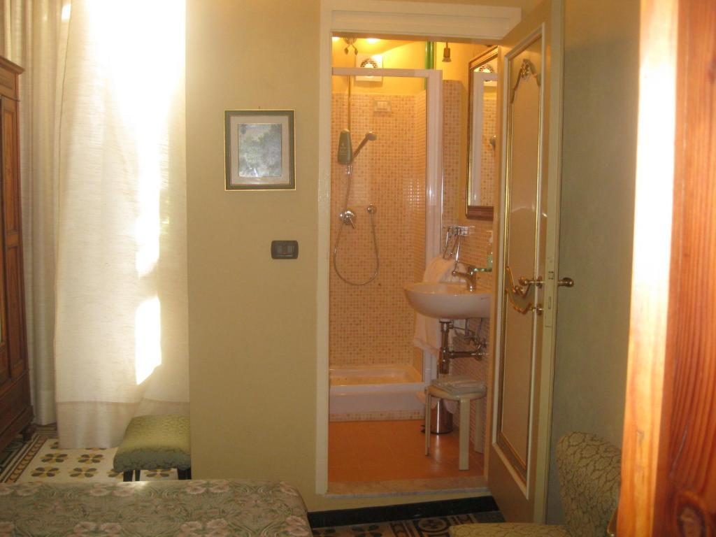 Villa Patrizia B&B Lucca Room photo